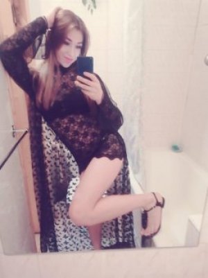 Транссексуалка Полина WhatsApp